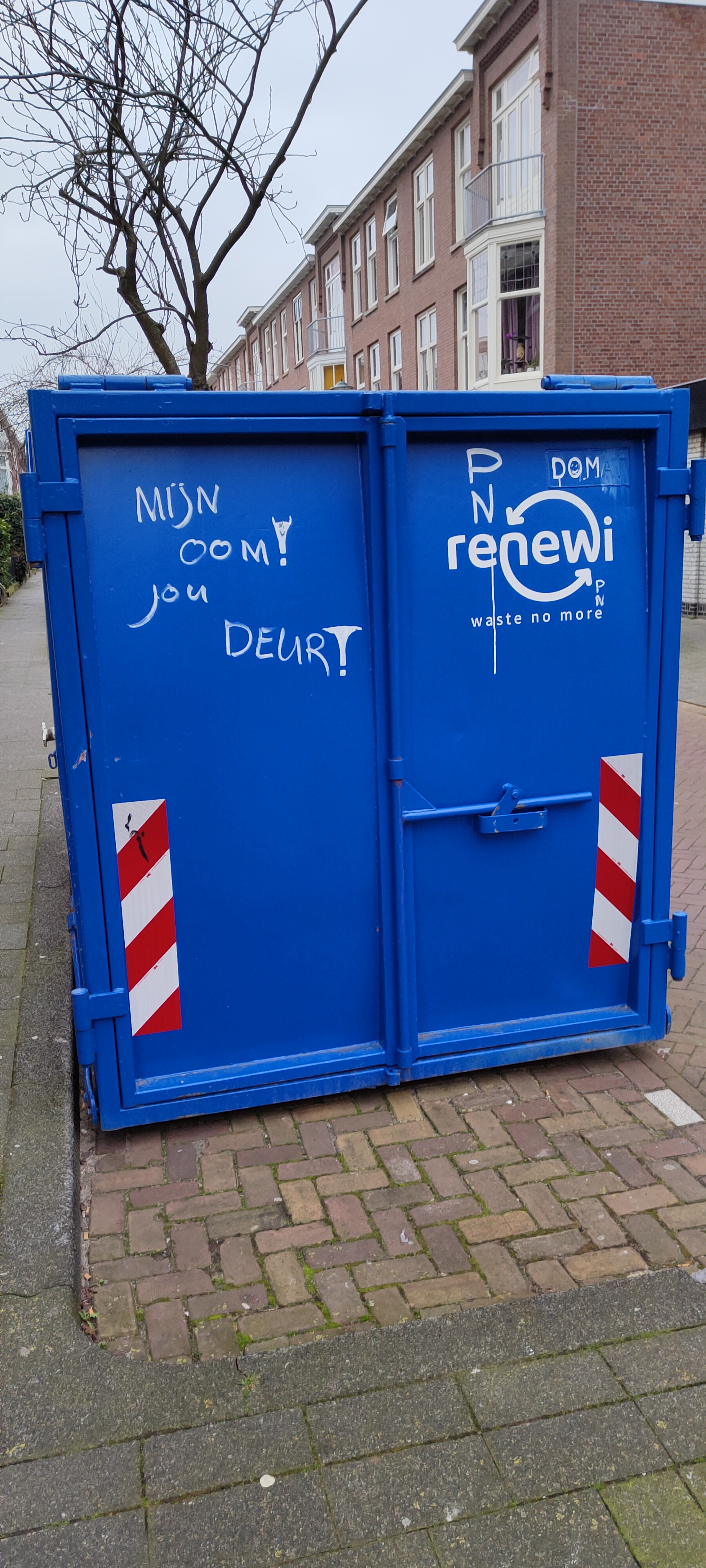 MIJN OOM! jou DEUR!